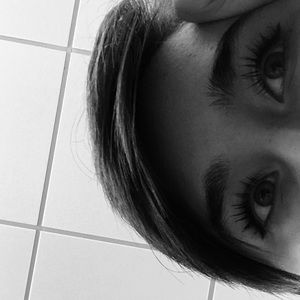 Meet your Posher, Anya